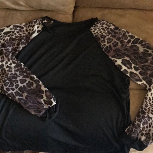 Stylish Top - Picture 1 of 3